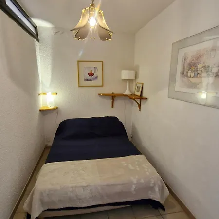 2 Pieces Avec Vue Et Garage A - Fr-1-780-71 דירה
