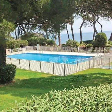 Appartement 2 Pièces Avec Piscine Et Garage à - Fr-1-780-71 Sainte-Maxime